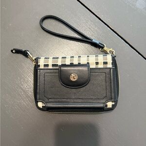 Black and Cream Checkered Women's Wristlet